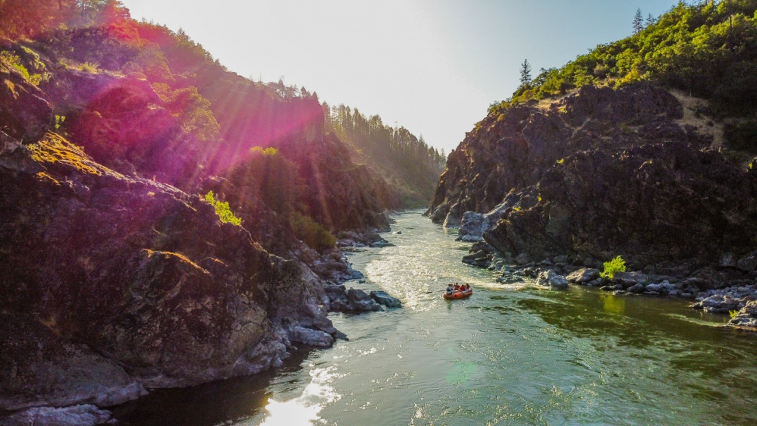 Rafting floating into Hellgate Canyon 